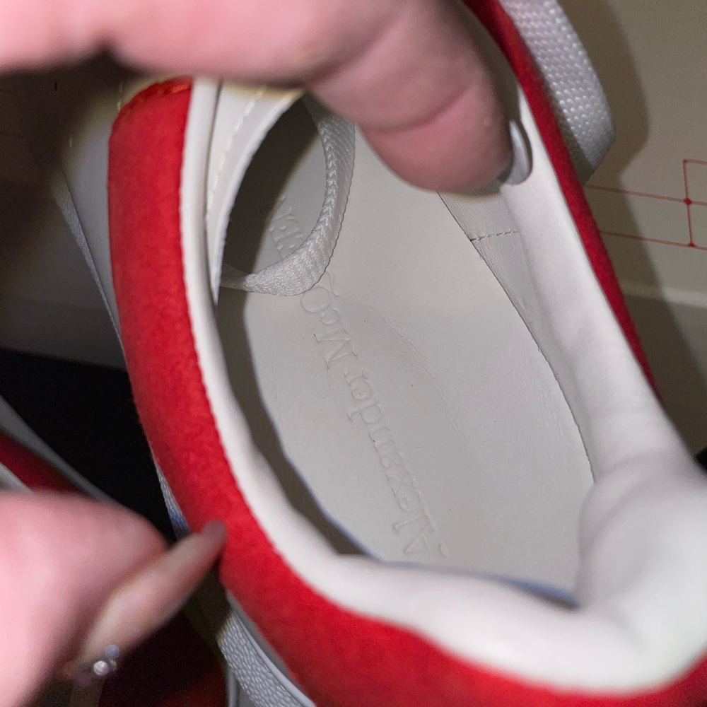 Alexander McQueen Sneakers 💯 Authentic - Picture 11 of 14